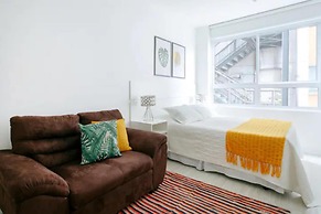 Av0408 Studio Avanhandava