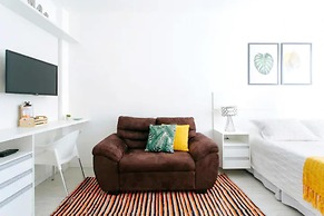 Av0408 Studio Avanhandava