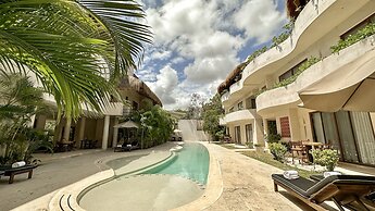 Niwa Tulum Luxury Suites