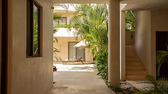 Niwa Tulum Luxury Suites