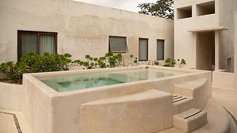 Niwa Tulum Luxury Suites