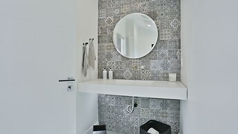 Spacious 5 Bedroom West Hollywood Home with Pool