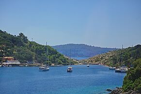 Kitrini Luxury Cottage