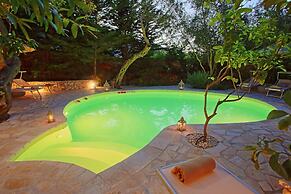 Kitrini Luxury Cottage