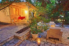 Kitrini Luxury Cottage