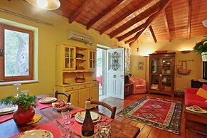 Kitrini Luxury Cottage
