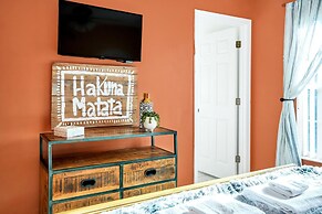 Newly Renovated Stylish Villa, With Star Wars, Mickey and Safari Theme