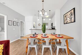 Newly Renovated Stylish Villa, With Star Wars, Mickey and Safari Theme