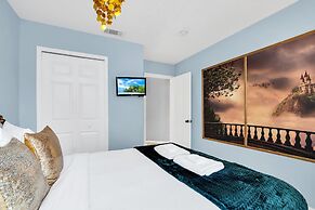 Newly Renovated Stylish Villa, With Star Wars, Mickey and Safari Theme