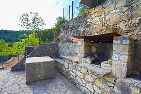 Villa Sevi in Loggos