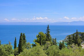 Antigoni Villa Ena in Longos