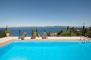 Antigoni Villa Ena in Longos