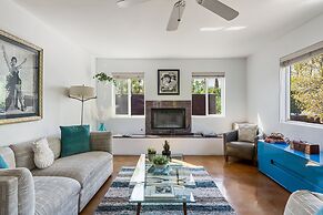 Starlit Desert Retreat