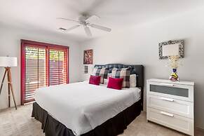 Starlit Desert Retreat