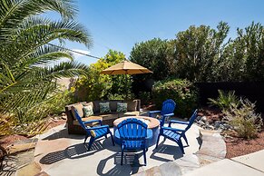 Starlit Desert Retreat