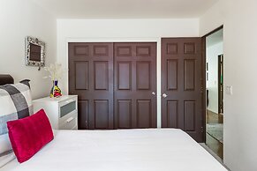 Starlit Desert Retreat