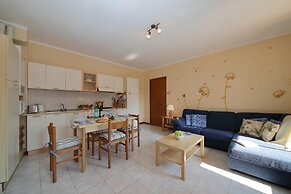 Petalo Bianco 100m From Lake