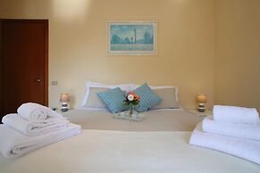 Petalo Bianco 100m From Lake