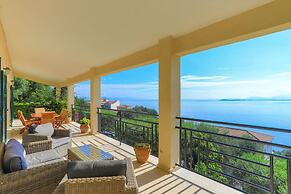 Villa Natasha in Nisaki