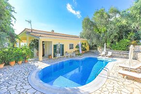 Villa Natasha in Nisaki