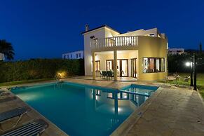 Villa Tsikkos Tria in Argaka