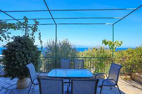 Antigoni Villa Tria in Longos