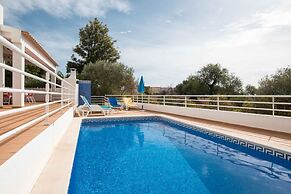 Casa da Alcaria by Portucasa