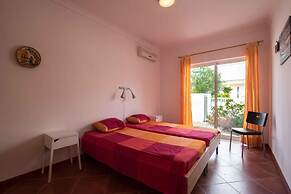 Casa da Alcaria by Portucasa