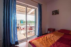 Casa da Alcaria by Portucasa