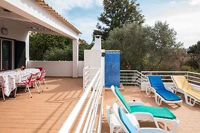 Casa da Alcaria by Portucasa