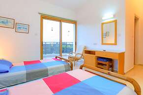 Villa Leda Finiki in Latchi