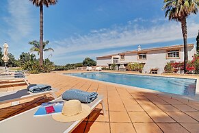 Quinta da Galina by Portucasa