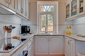 Quinta da Galina by Portucasa