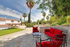 Quinta da Galina by Portucasa