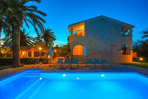 Beach Villa Marina in Roda