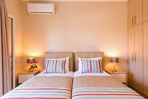 Beach Villa Marina in Roda