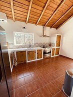 Casa Colinas Roxas by Portucasa