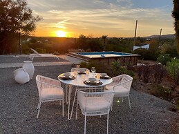 Casa Colinas Roxas by Portucasa