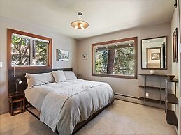 Lodge of the Nightingale