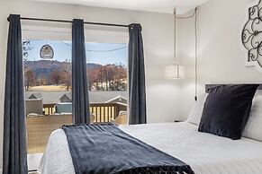 Kim's Dream Retreat - In the Heart of the Ozarks