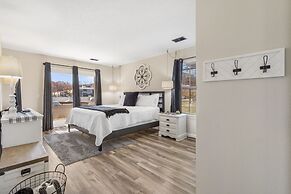 Kim's Dream Retreat - In the Heart of the Ozarks