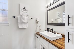 Kim's Dream Retreat - In the Heart of the Ozarks