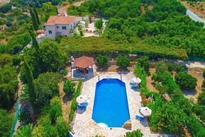 Villa Athina Finiki in Latchi