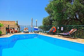 Villa Calypso in Nisaki