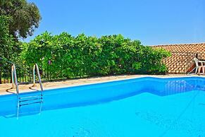 Villa Calypso in Nisaki