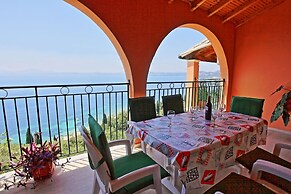 Villa Calypso in Nisaki