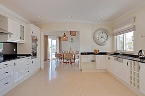 Casa do Pomar by Portucasa