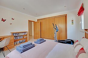 Casa do Pomar by Portucasa