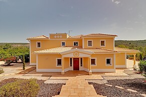 Casa do Pomar by Portucasa