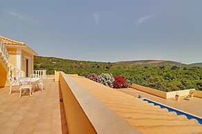 Casa do Pomar by Portucasa